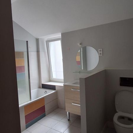 A LOUER APPART T2 MEUBLE - Photo 4