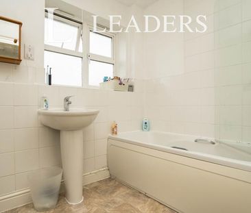 3 bedroom house to rent Clumber Close, Loughborough, LE11 - Photo 6