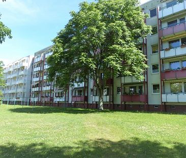 Diese 3-Zimmerwohnung mit Balkon ist ab sofort verfügbar! - Foto 3