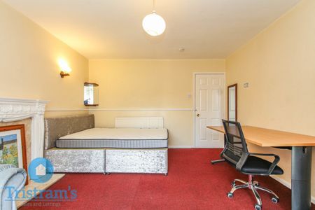 2 bed Mid Terraced House for Rent - Photo 5