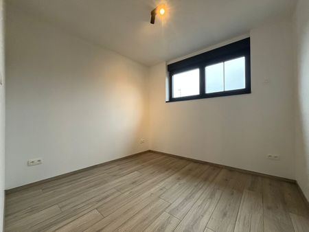 Luxueuze gelijkvloerse nieuwbouwwoning met 3 slaapkamers – volledig afgewerkt en energiezuinig - Foto 4