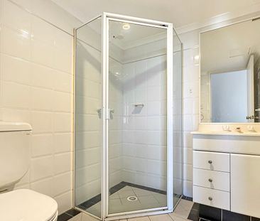 Large Convenient Apartment - Photo 2