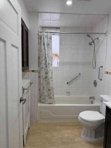 For Lease - 41 Northcliffe Boulevard Unit# Main Fl, Toronto, Ontario - Photo 4