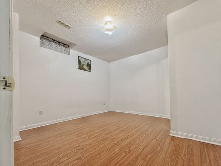 For Lease - 3 Pettigrew Court, Markham, Ontario - Photo 5
