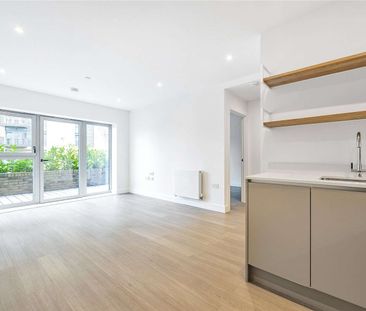 A brand new one bedroom apartment at Bankside Gardens completed by ... - Photo 4