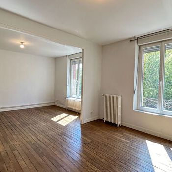 Appartement 4 pièces 89m2 REIMS 770 euros - Photo 1