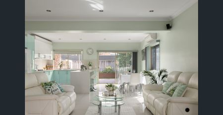 Generous Modern Residence Offering Space, Comfort and Outstanding Convenience - Photo 3