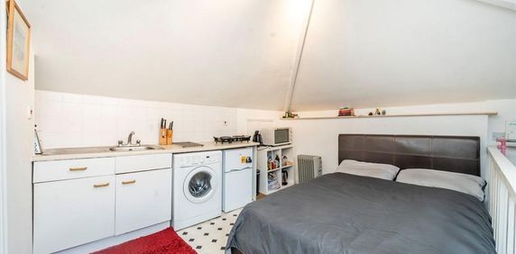 Studio to rent - Photo 2