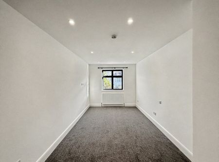 Flat 2, Chantry Close, Harrow, HA3 - Photo 2