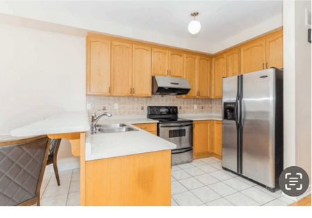 For Lease - 21 Palm Tree Road, Brampton, Ontario - Photo 4