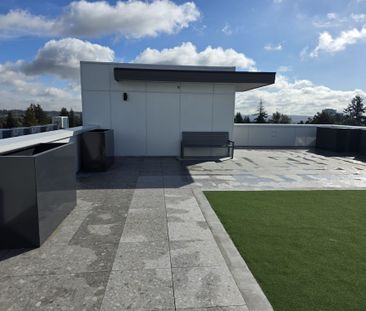 15353 17 Avenue #306, White Rock, BC V4A1T8 - Photo 2