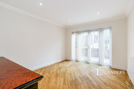 6 bedroom house to rent - Photo 3