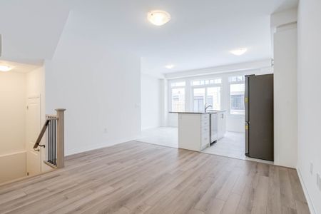 For Lease - 474 Provident Way Unit# 37, Hamilton, Ontario - Photo 4