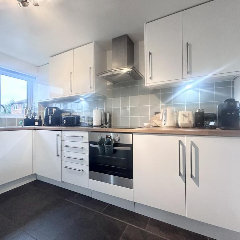 2 bedroom apartment to rent - Photo 1