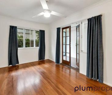 3 Cromarty Street, Kenmore QLD 4069 - Photo 2