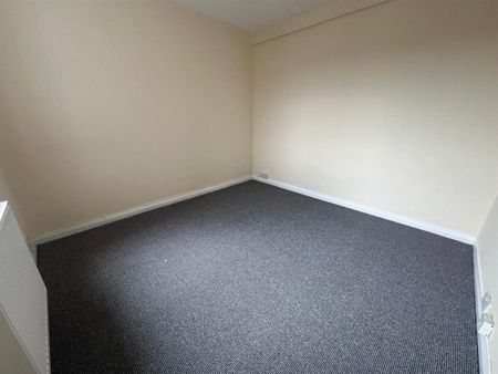 3 BED Duplex To rent - Photo 2