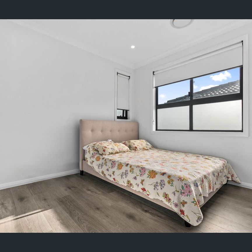 Contemporary Family Living in the Heart of Austral ! - Photo 1