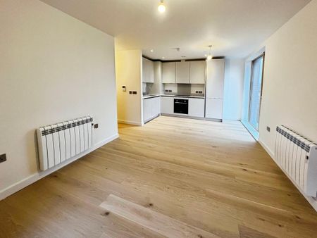 2 bedroom flat to rent - Photo 2