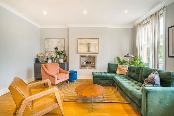 3 bedroom flat to rent - Photo 1