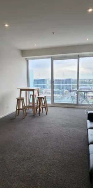 FURNISHED PRIMELY LOCATED STUDIO APARTMENT - Photo 1