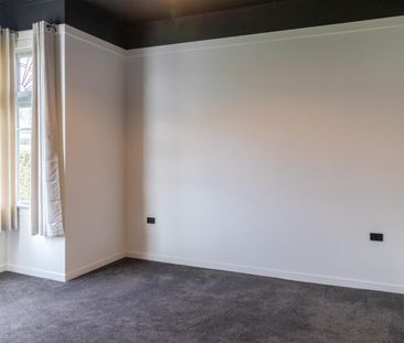 Modern Living in Strathern - Photo 1