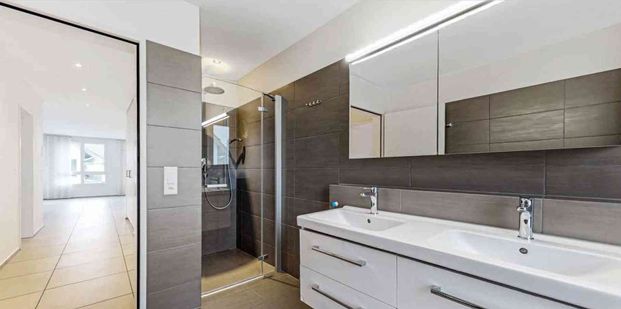 4.5 Zimmer, 121 m², 1. Stock - Photo 1