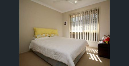 Quiet 3 bedroom home in prime location! - Photo 3