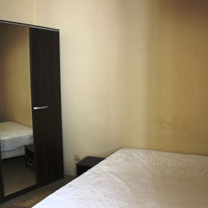 Location Appartement 1 pièce 44m² - Photo 2