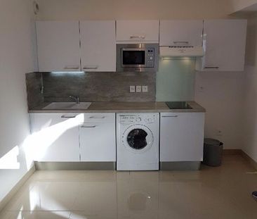 Location Appartement 1 pièce 25m² JUAN LES PINS 06160 - Photo 1