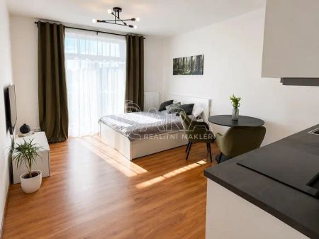 Pronájem moderního bytu 1+kk s balkonem a sklepem, Praha 7 Holešovice - Fotografie 4