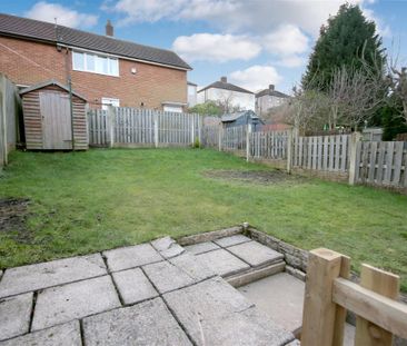 3 Bedroom House - Mid Terrace To Let - Photo 3