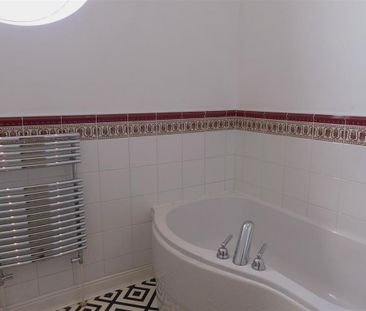 3 bedroom semi-detached house to rent - Photo 6