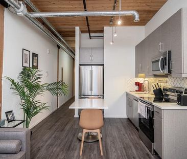 John Hirsch Place - Photo 6