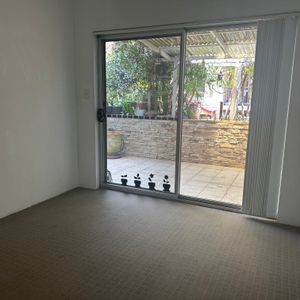 Homebush West - Photo 2