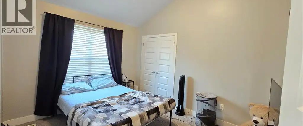 261 CAIRN Street | 261 CAIRN Street, London - Photo 1