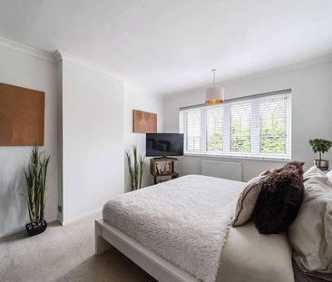 East Hill, Woking, Surrey, GU22 - Photo 6