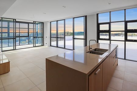 Luxury Living with Panoramic Views in the CODA Building - Photo 3