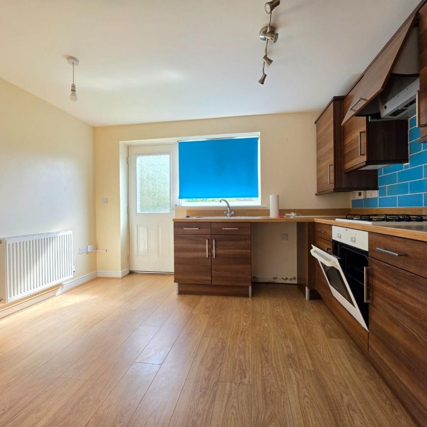 2 bedroom House To Let Total Size: 679 SQ FT - Photo 1