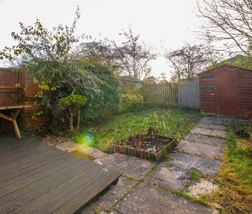 2 bedroom semi-detached house to rent - Photo 5