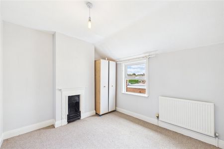 School Road, Tilehurst, Reading, Berkshire, RG31 - Photo 4