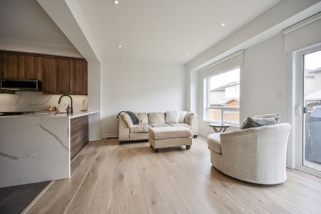 For Lease - 226 Lormont Boulevard, Hamilton, Ontario - Photo 4