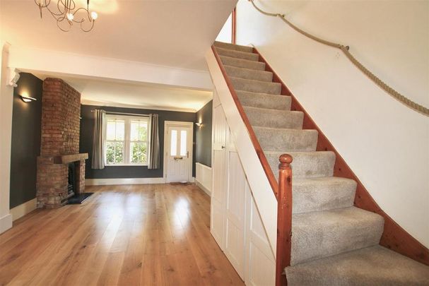 3 bedroom terraced house to rent - Photo 1