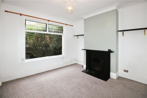 Algarve Road, Earlsfield, SW18 3EG - Photo 1