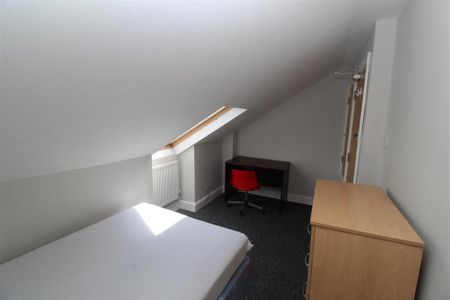 7 bedroom house to rent - Photo 3