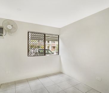 13/5-9 Fisk Street, Westcourt, QLD 4870 - Photo 3