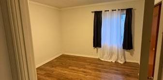 One bedroom - Photo 2