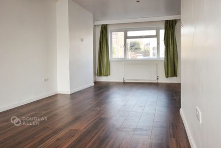 3 bedroom terraced house to rent - Photo 2