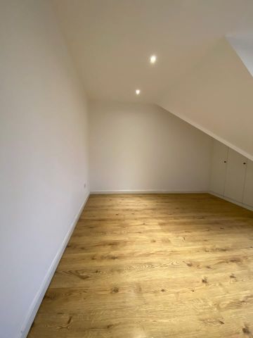 Room in a Shared House, Ilfracombe Gardens, RM6 - Photo 4