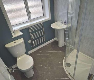 Fernbrae Ave, Glasgow, G73 - Photo 5