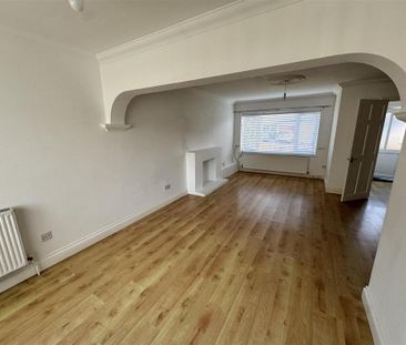 3 bedroom house to rent - Photo 2